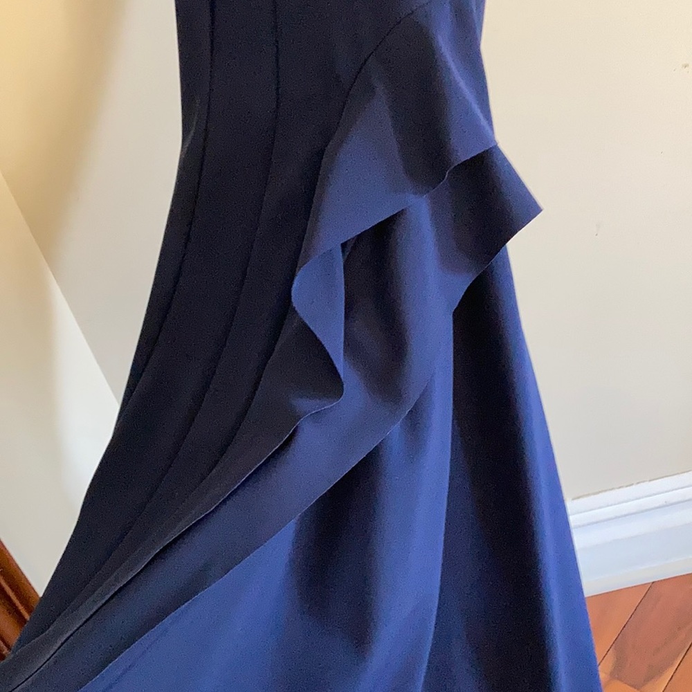 La petite Robe do Chiara Boni couture scuba gown with train. Size 44